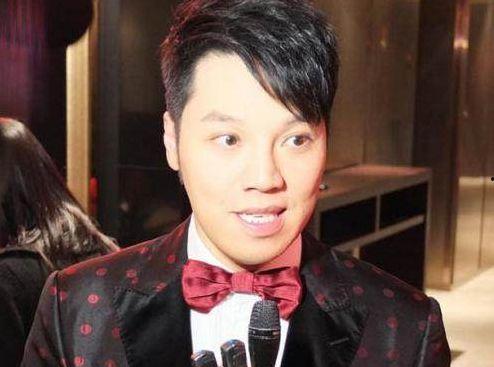香港明星哥哥,揭秘香港明星哥哥的多面人生